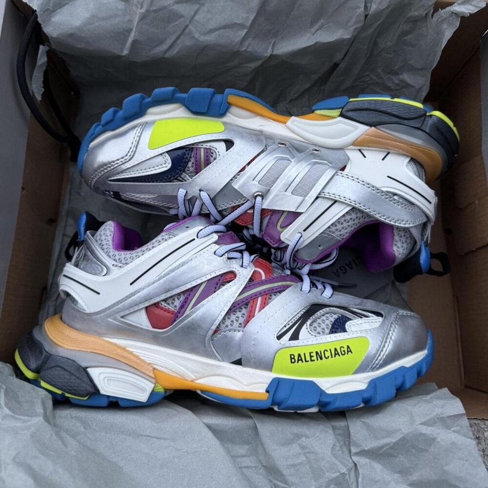 Balenciaga track